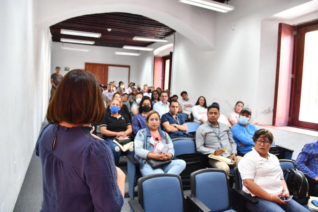 Brinda Ayuntamiento de Huamantla plática para fortalecer estrategias de negocios a prestadores de servicios